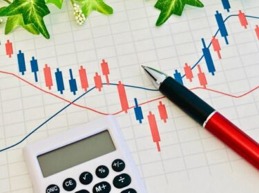 トレーダーの経費はどこまで認められる？雑所得・事業所得の違いから税務リスク回避まで徹底解説